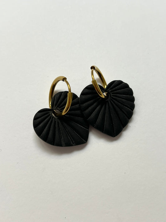 Aritos Corazonados Negro