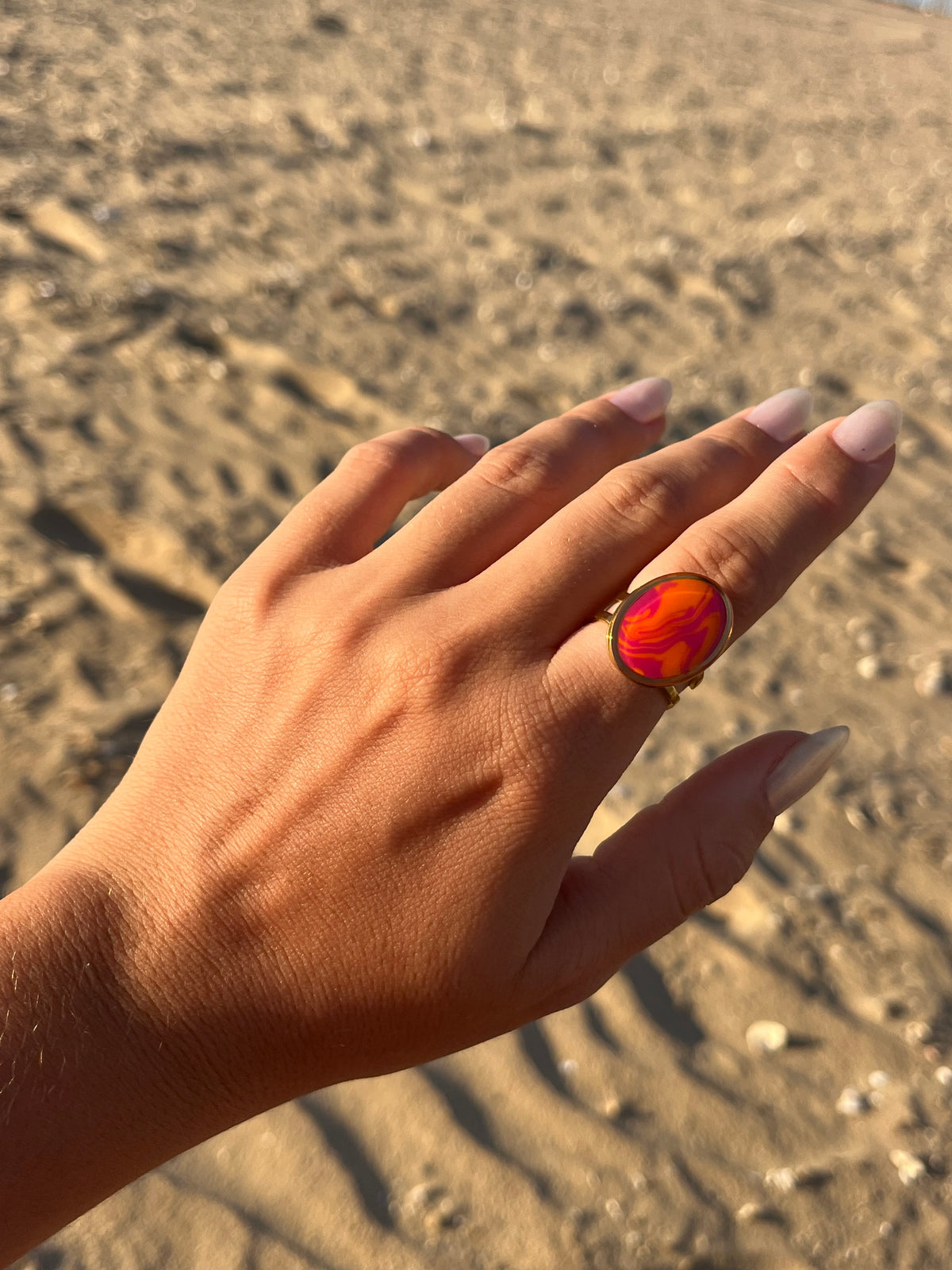 Anillo Syra Dorado Marmolado Rosa y Naranja