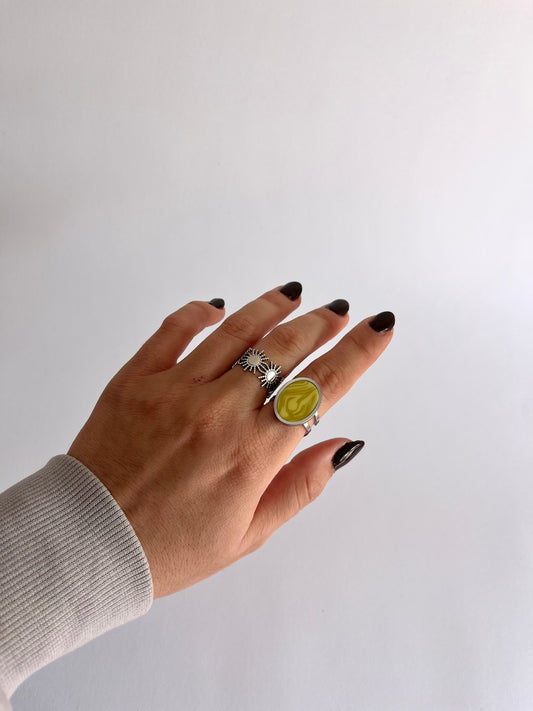 Anillo Syra Plateado Verde Oliva