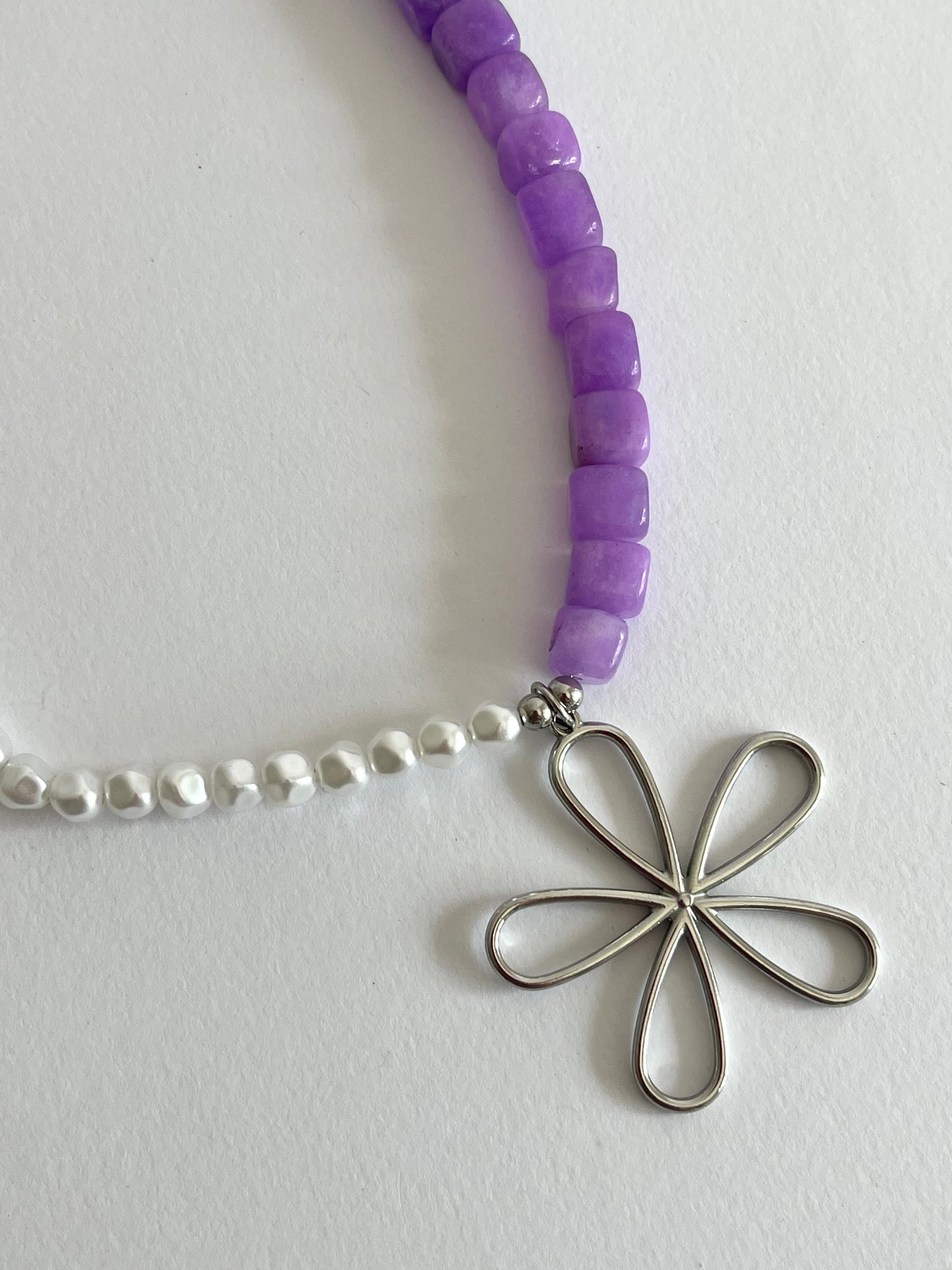 Collar Libia Lila