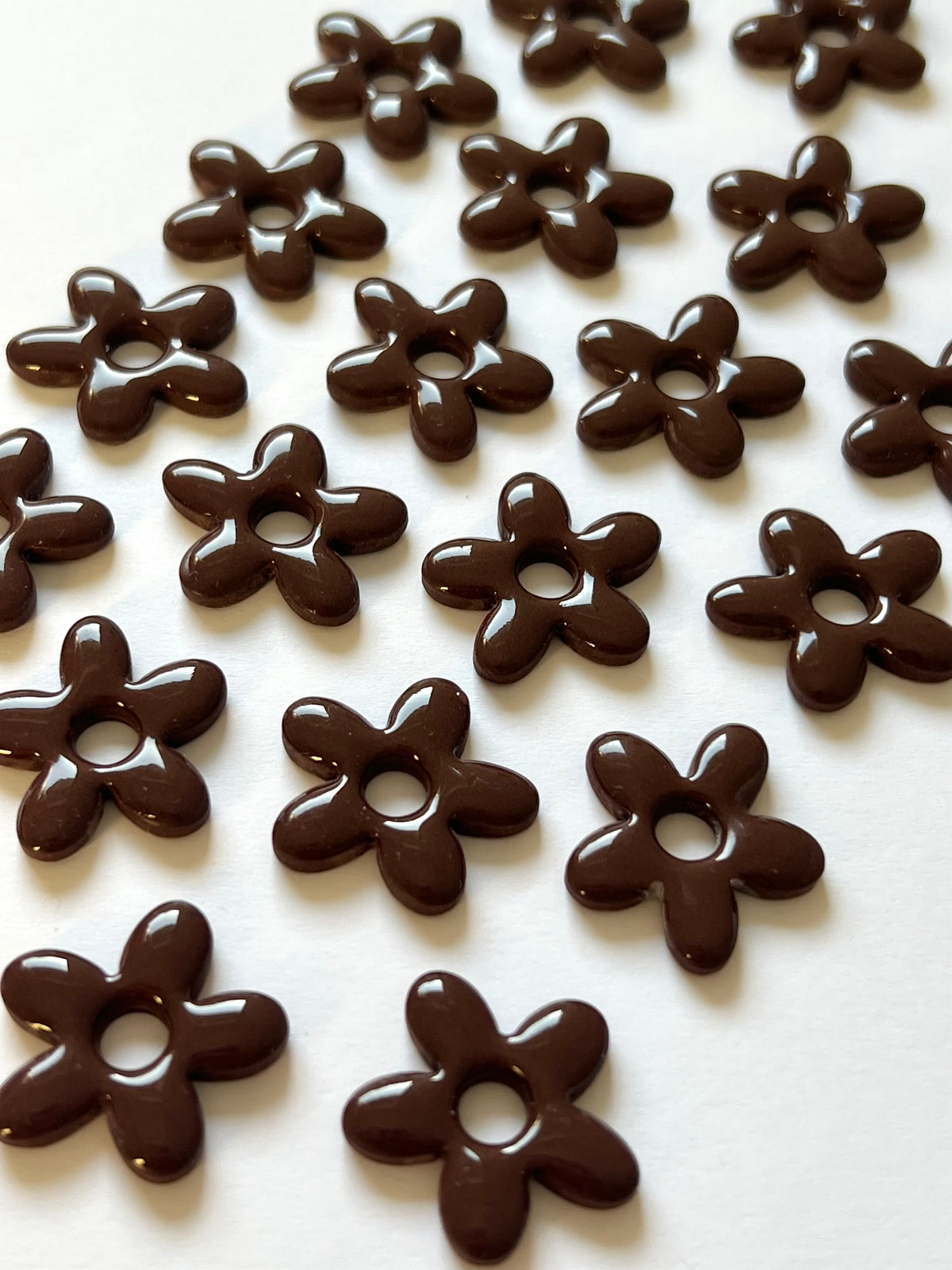 Aritos Flor Marrón Chocolate