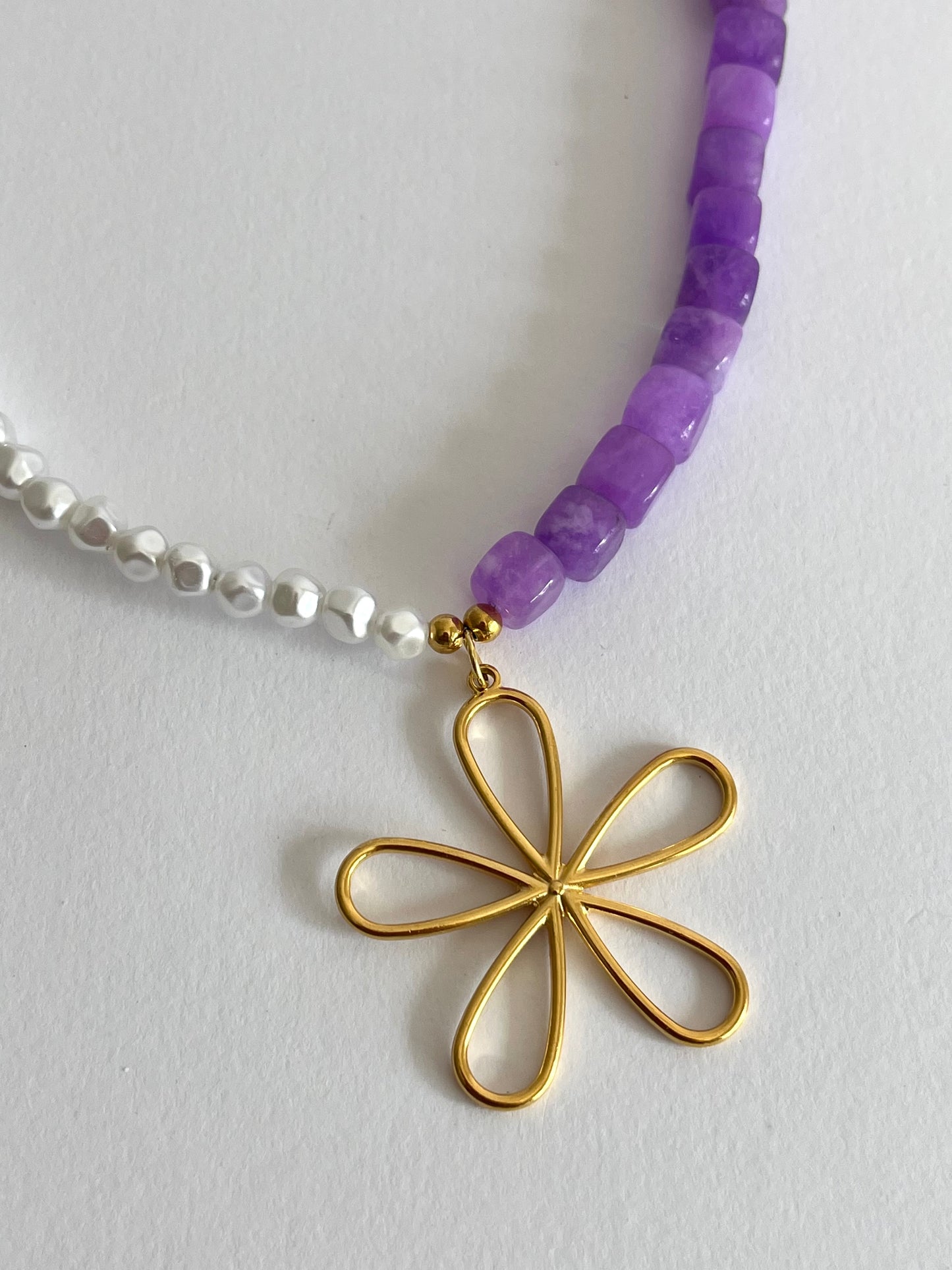 Collar Libia Lila