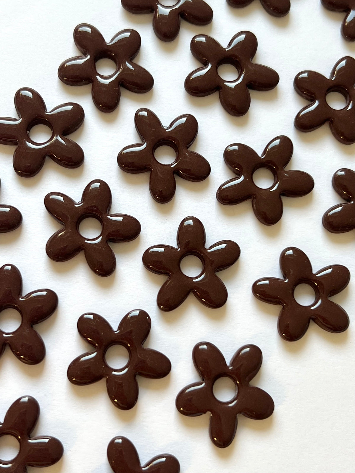 Aritos Flor Marrón Chocolate