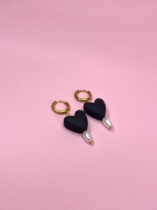Aritos Dorados San Valentín Negro