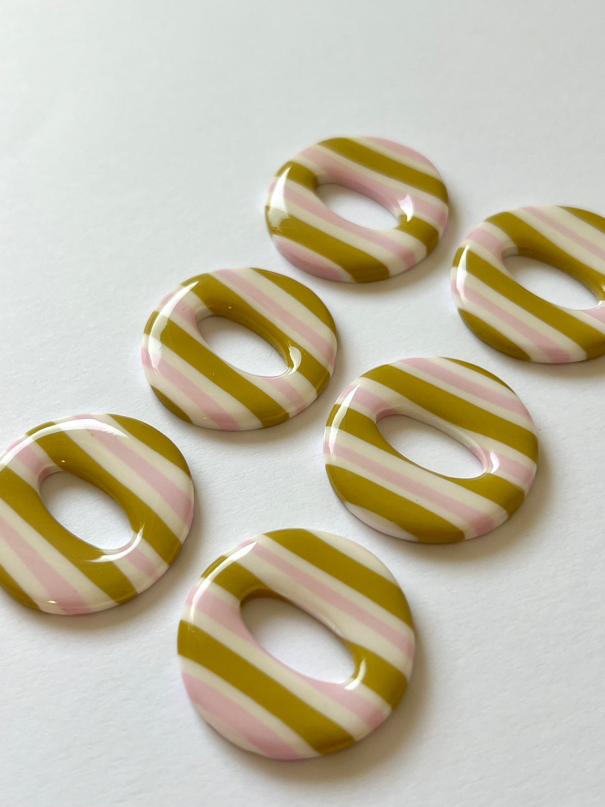Stud Stripes Verde y Rosa