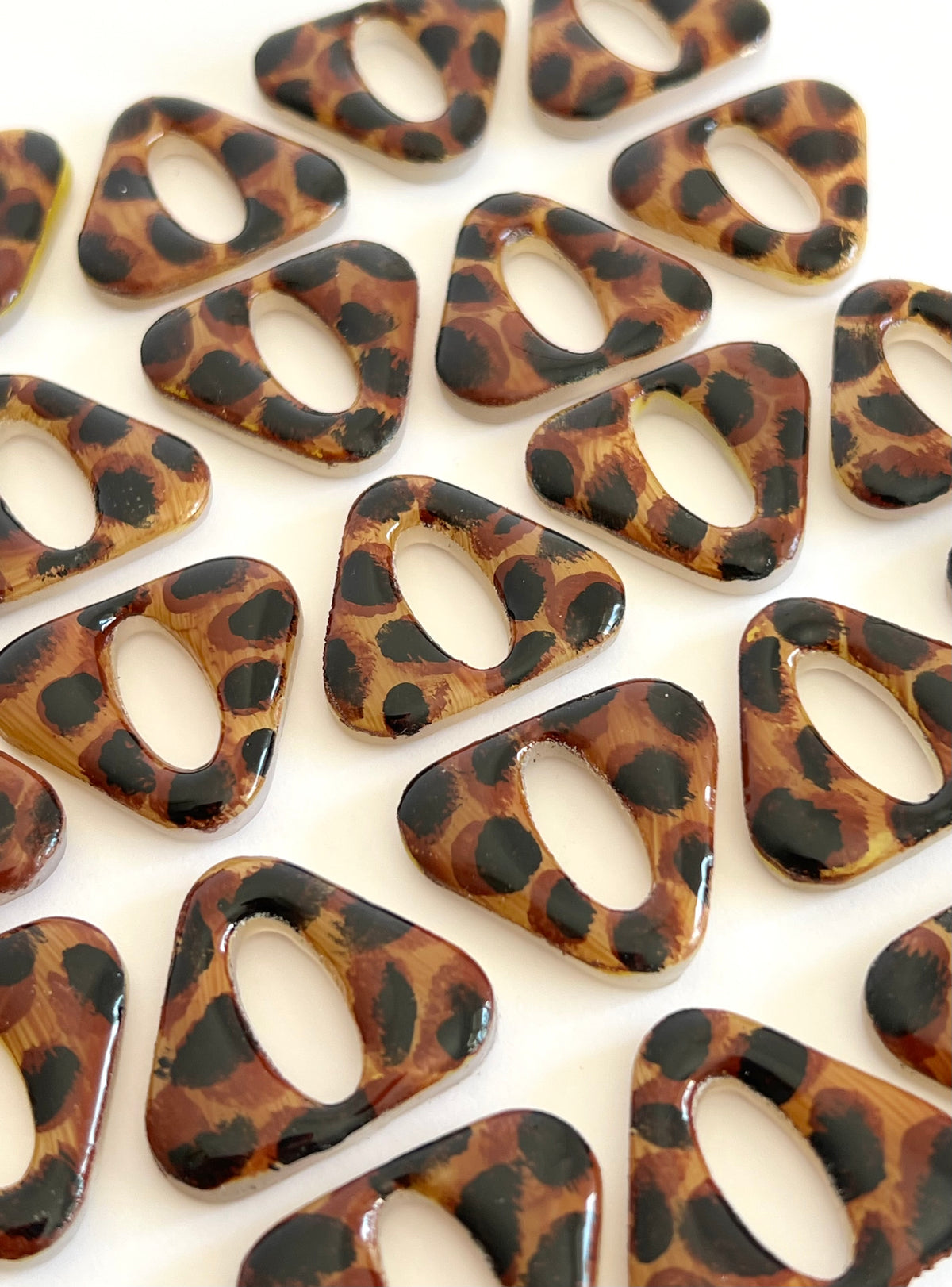 Aritos Triángulos Animal Print