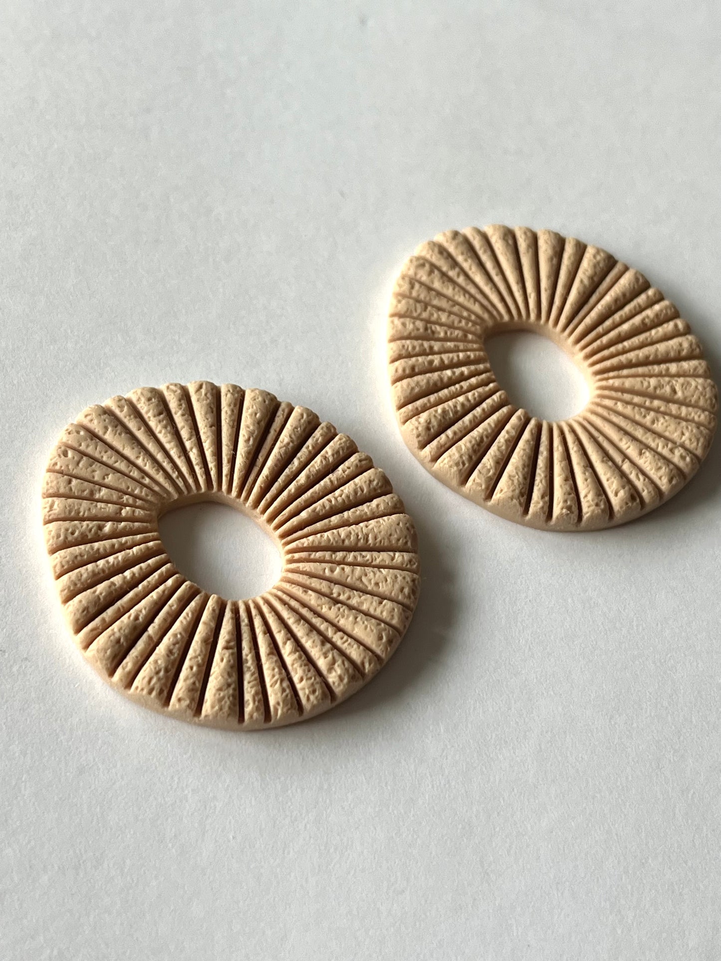 Aura Beige